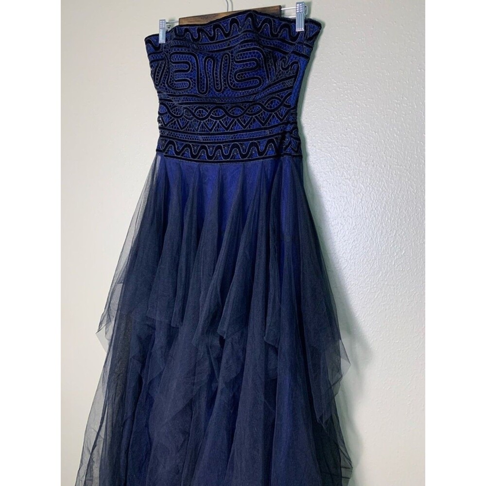 BCBGMAXAZRIA Velvet Embroidered Tulle Midi Dress Strapless Navy Black Women’s 4 - Picture 4 of 9